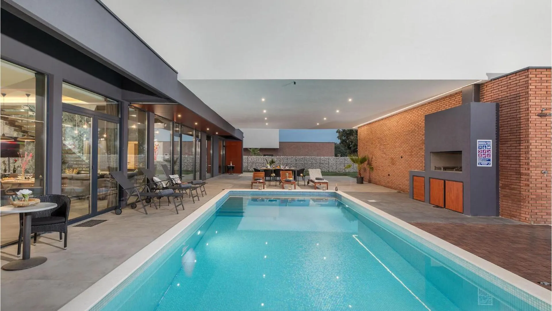 Stunning Home In Liznjan With Wifi